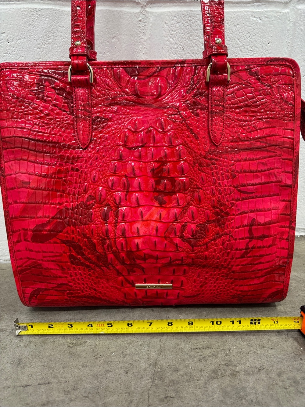 Brahmin Vibrant “Red Flare Melbourne” Croc-Embossed leather Shoulder - Picture 5 of 9